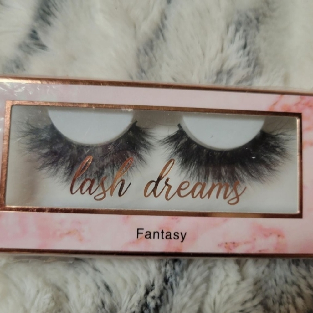 Eyelashes